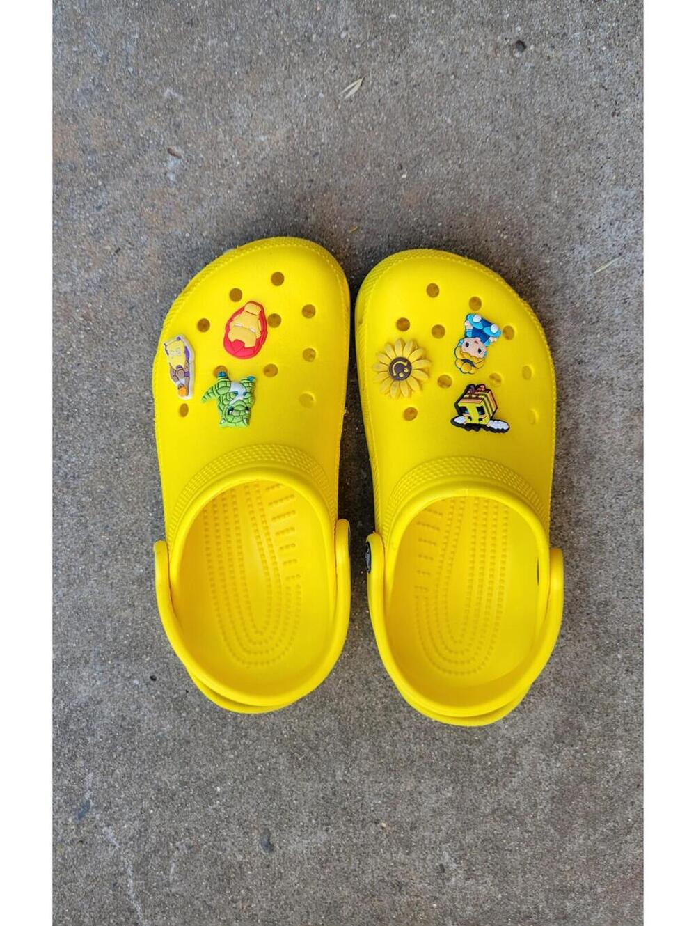 4 Youth, 6 Women's Yellow Crocs Clogs with charms, Pre-Owned